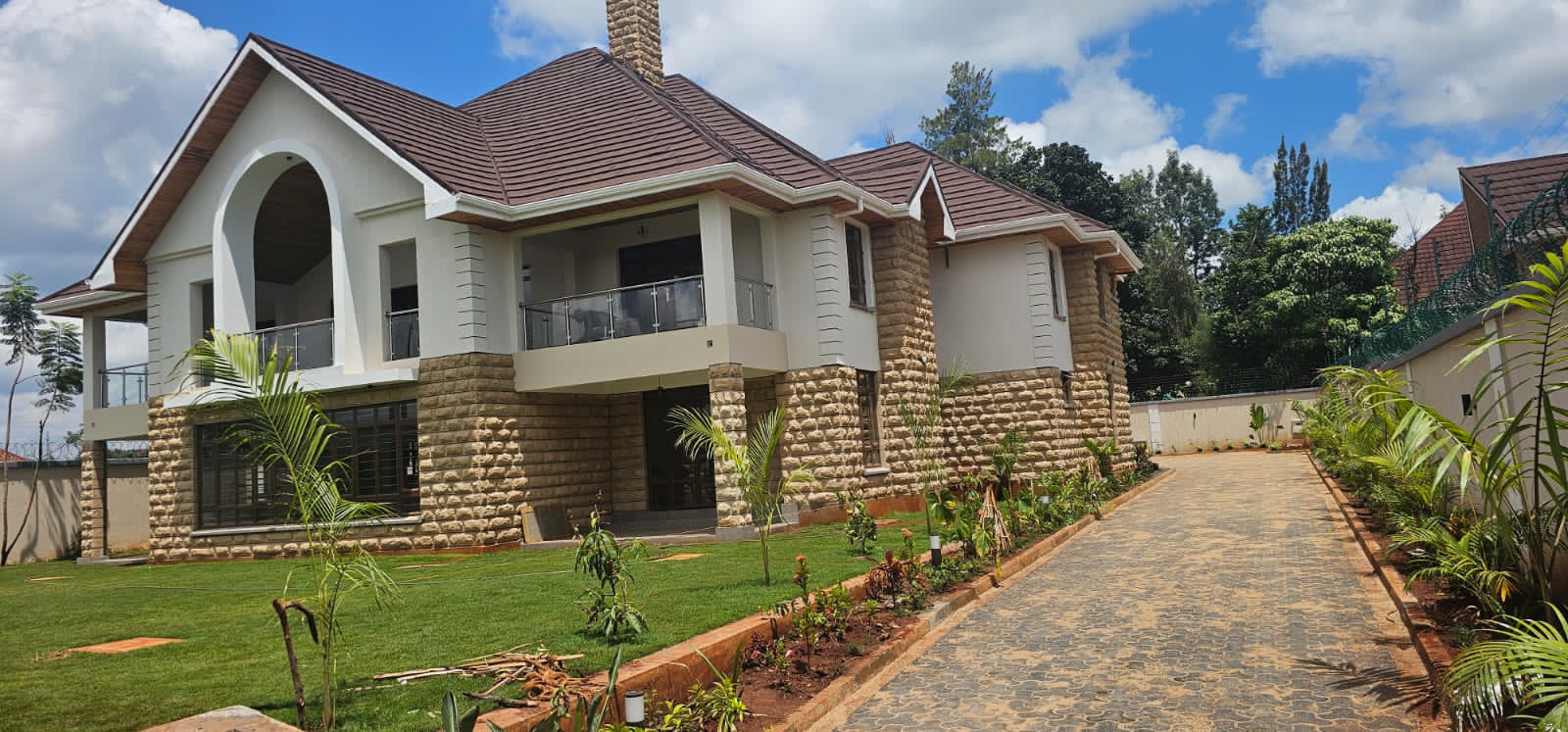 Elegant 5-Bedroom House on Kiambu Road For Sale
