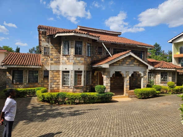DISTRESS SALE ALERT – THOME GARDEN ESTATE
